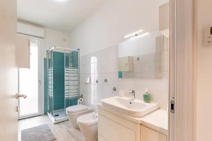 Emme Apartment カリアリ エクステリア 写真