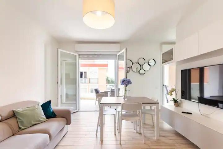 Emme Apartment カリアリ エクステリア 写真